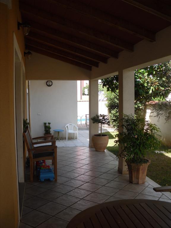 Holiday Pool House PUY Rom bilde